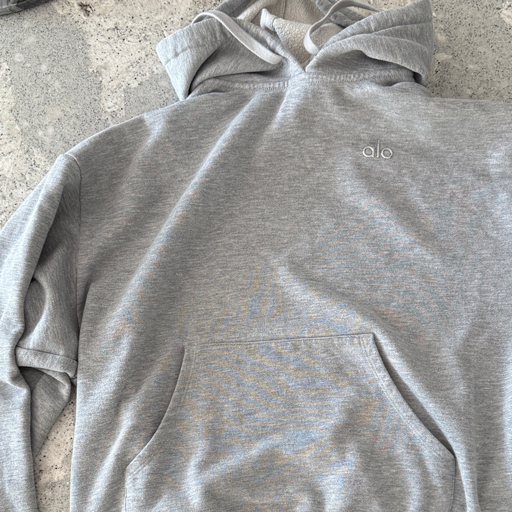 ALO Yoga Women's Gray Hoodie